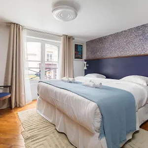 La Belle - Marais , Paris France