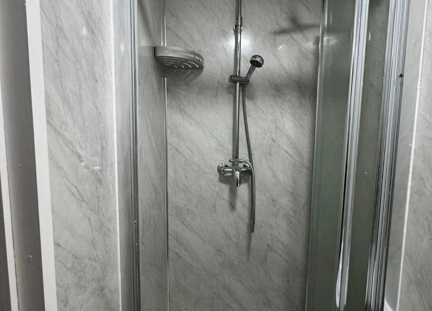 Δωμάτια σε οικογενειακή κατοικία Oxborne Rooms Uk - Gardner Λονδίνο