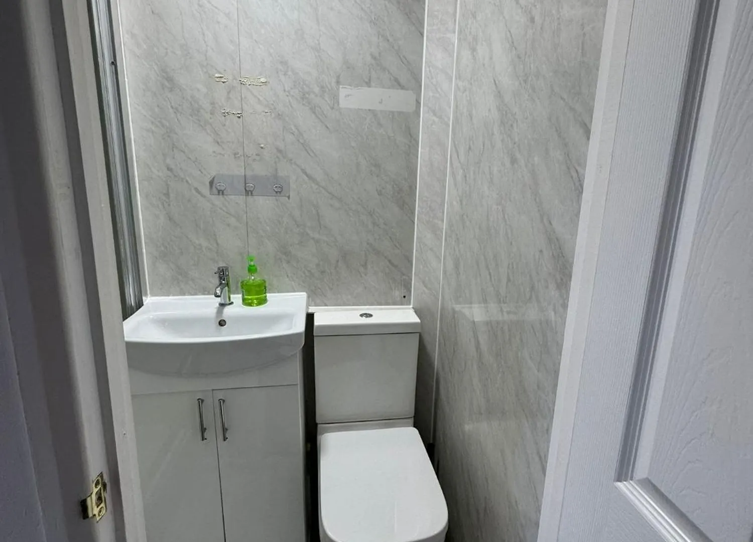 Oxborne Rooms Uk - Gardner London Homestay